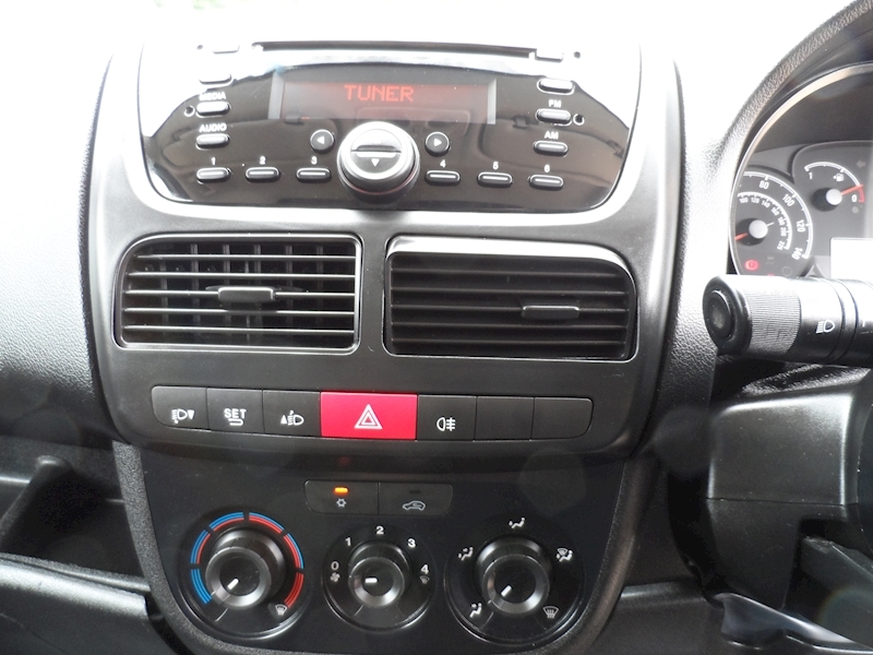 Vauxhall Combo L1h1 2000 Cdti Ecoflex S/S 1.2 5dr Panel Van Manual Diesel