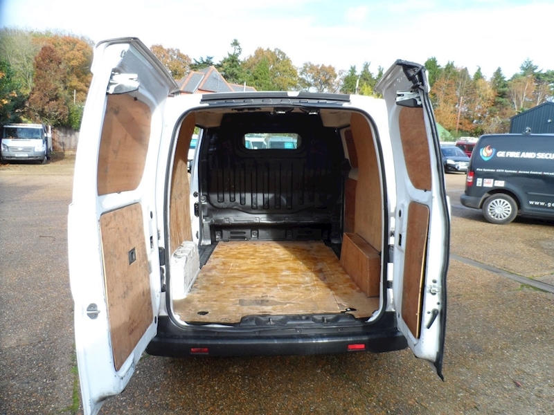 Nissan Nv200 Dci Se Car Derived Van 1.5 Manual Diesel