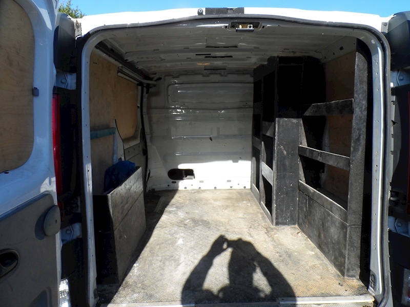 Vauxhall Vivaro 2700 Panel Van 2.0 Manual Diesel