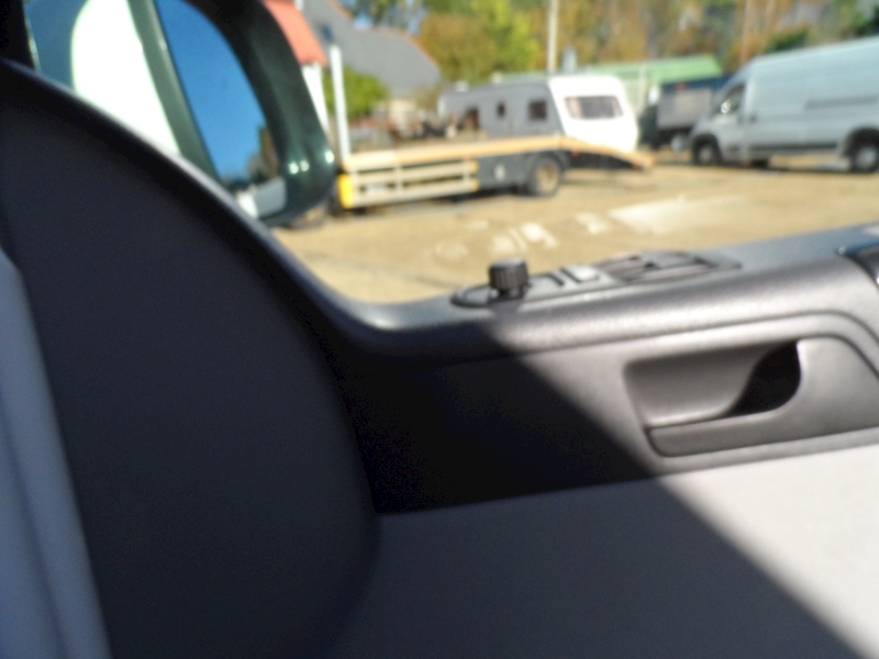 Volkswagen Transporter T28 Highline Panel Van 2.0 Manual Diesel