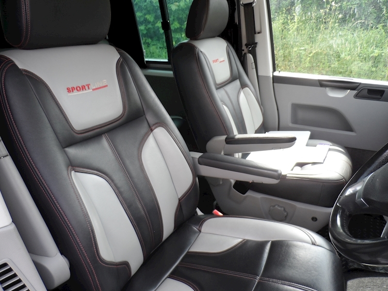 Volkswagen 2.0 BiTDI Sportline T32 Kombi 4dr Diesel DSG (SWB) (214 g/km, 178 bhp)