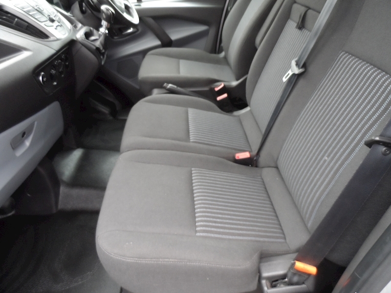 Ford 2.2 TDCi 310 Trend Panel Van 5dr Diesel Manual L2 H1 (186 g/km, 98 bhp)