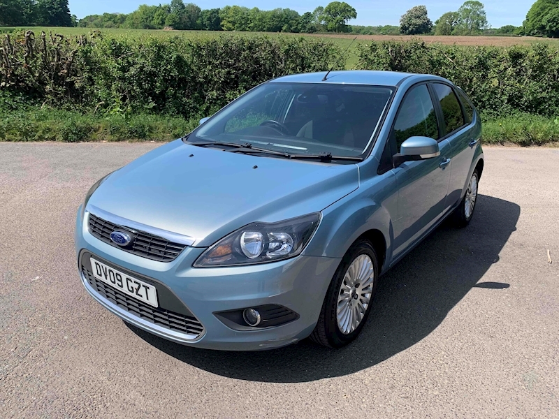Ford 1.6 Titanium Hatchback 5dr Petrol Automatic (184 g/km, 99 bhp)